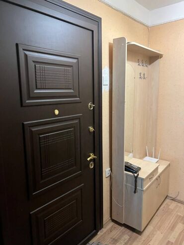 Ofislər: Ofis Nizami metrosunun yanında, "Çeburaşka" aptekin üstündə yerləşir — 9