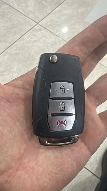 Ключи: Ключ Toyota Новый, Оригинал at lalafo.kg — 24 Ключи: Ключ Toyota Новый, Оригинал — 24