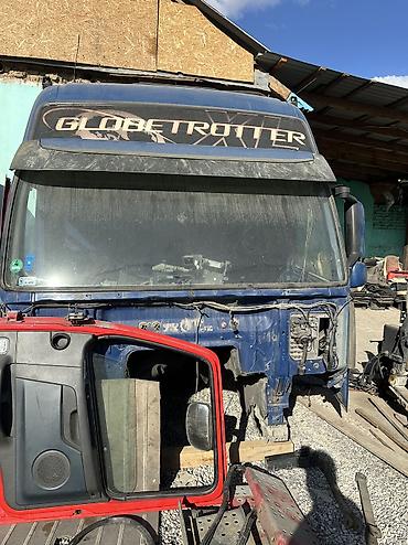 Кузовные детали: Кабина Volvo Б/у, Оригинал — 4