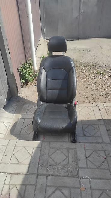 17 sekis: Переднее сиденье, Кожа, Kia 2018 г., Б/у — 4