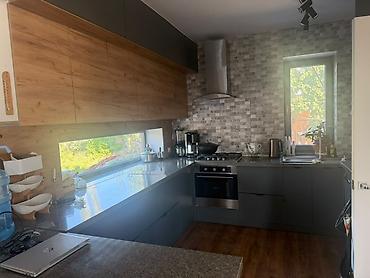 агентство: 200 м², 4 комнаты, Новопавловка с. — 10