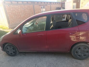 срочно продать машину: Honda Fit: 2003 г., 1.3 л, Вариатор, Бензин