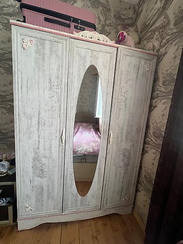 Dolab. 150azn. tecili evden cıxmalıdır. Türk istehsalı. İdeal at lalafo.az Dolab. 150azn. tecili evden cıxmalıdır. Türk istehsalı. İdeal