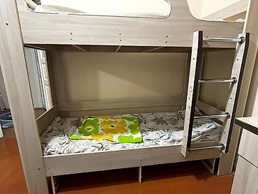 дубовые веники: Двухъярусная кровать из ЛДСП в светлом дубовом оттенке. - Два — 2