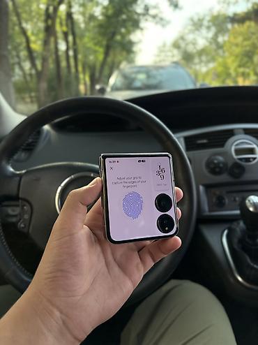 iphone qq: Xiaomi, Mi Mix Flip, Б/у, 256 ГБ, 1 SIM, 2 SIM, eSIM — 2