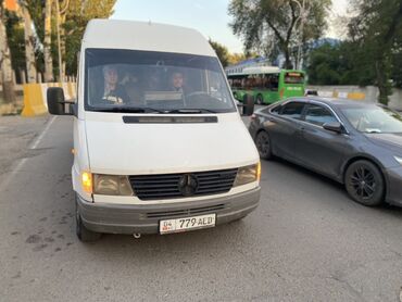 автомобиль лабо: Жеңил жүк ташуучу унаа, Mercedes-Benz, Стандарт, 3 т, Колдонулган