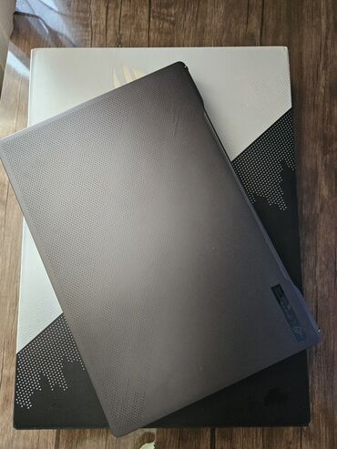 HP: ASUS ROG, 15.6 ", Intel Core i7, 1 TB