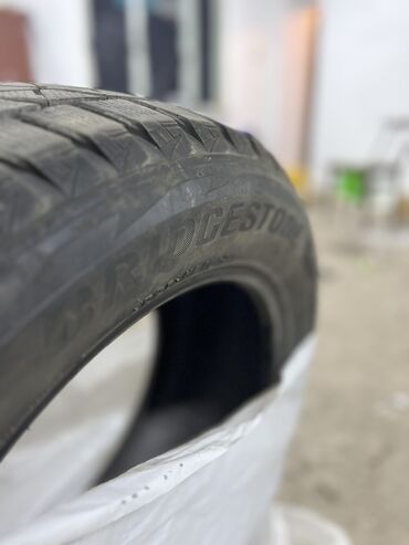 шины на прицеп: Шины 255 / 55 / R 19, Зима, Новый, Комплект, Япония, Bridgestone