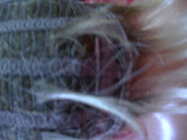 Perike i klipse: Kratka šatirana perika Perika je korištena. Nema etiketu o sastavu — 13