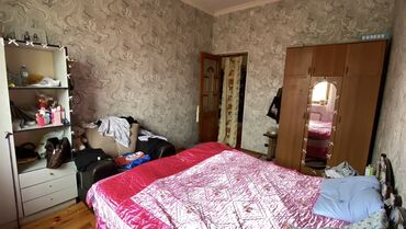 Kirayə qaraj: 0.06ha torpaq sahəsi. 109.6 kv.m yaşayış, 64.6 kv.m köməkçi sahə — 30