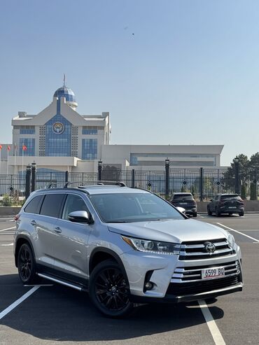 Toyota Highlander: 2019 г., 3.5 л, Автомат, Бензин, Кроссовер