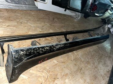 ош транспорт: Накладка на порог Toyota Hilux Surf N185 3RZ прав. (б/у)