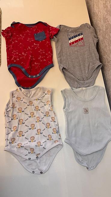 Bodi, Uniseks, 3 - 6 ay, Tommy Hilfiger lalafo.az -da Bodi, Uniseks, 3 - 6 ay, Tommy Hilfiger