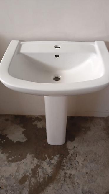 Keramik pilyastrlı əl-üz yuyan lavabo - Material: yüksək keyfiyyətli lalafo.az -da Keramik pilyastrlı əl-üz yuyan lavabo - Material: yüksək keyfiyyətli