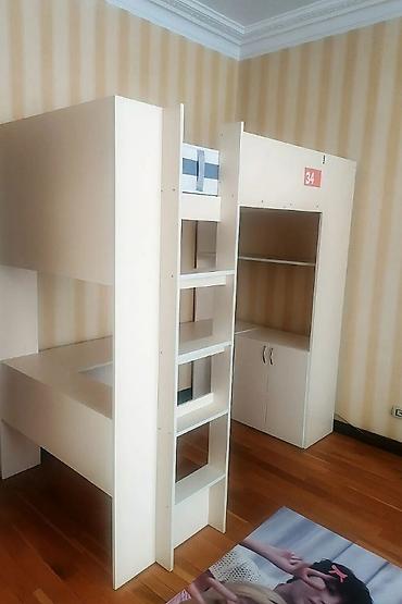 iki mərtəbəli kravatlar: İki mərtəbəli modul çarpayı və iş/çəkməcə bloku - Material: açıq krem — 1
