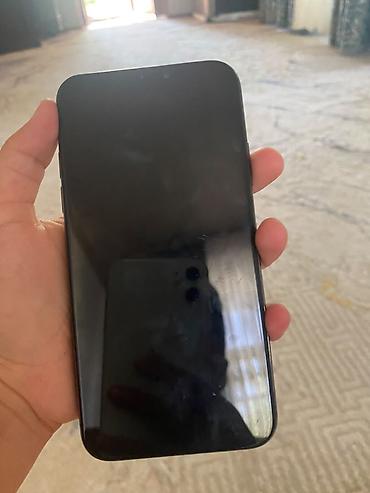 IPhone Xs, Колдонулган, 64 ГБ, Кара, Каптама, 100 % — 2