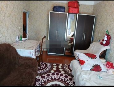 Uzunmüddətli kirayə mənzillər: Kohne guneslide 9/1 de 2 otaq 60 jcv esyali orta temirli menzil kiraye