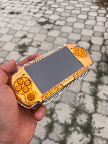 плейстейш: Sony psp 3000 в очень хорошем состоянии в комплекте идёт прозрачный