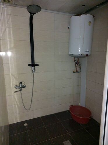 Uzunmüddətli kirayə mənzillər: Suraxını Rayonu Yeni Günəşli A/B Massivi 2 otaq. Mərtəbə - 9/8 Otaq — 9