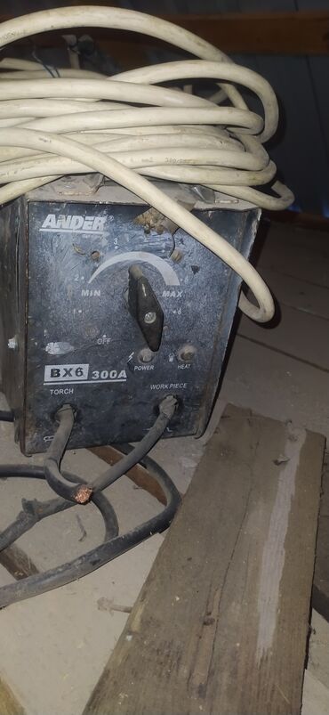 Qayçılar, bıçaqlar: Qaynaq aparatı Elektrod