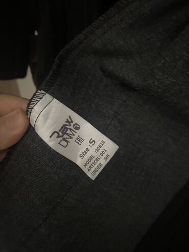 Демисезонные куртки: Необычная 💣 Размер S-m На выход 1-2 раза Заберайте очень классная и — 8