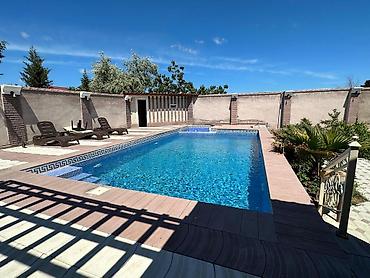 Bağ evlərinin kirayəsi: 400 kv. m, 7 otaqlı, Hovuzlu, İşıq, Su, Qaz — 19