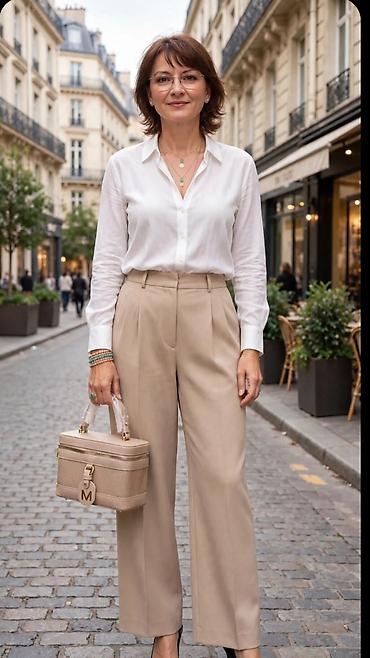torba za dokumente: Ženska torba – elegantna kutijasta tašna u bež/nude nijansi - Oblik — 1