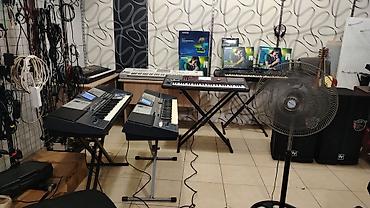 pul aliram: KORG Pa-700 QT Oriental versiya satilir. U-pakovka aletdir. 1 il — 9