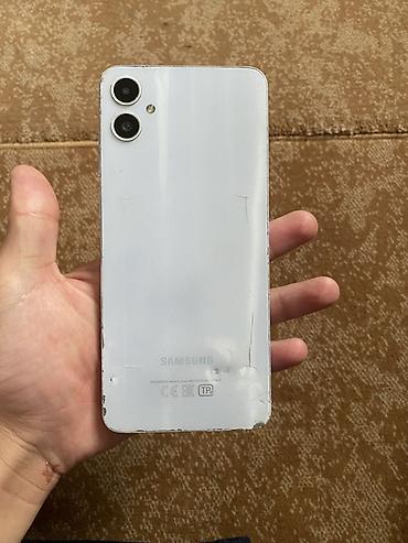 samsung s10 plus: Смартфон Samsung (белый) - Экран с каплевидным вырезом под — 2