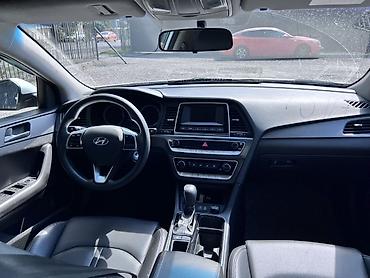model y: Hyundai Sonata: 2021 г., Бензин, Седан — 5