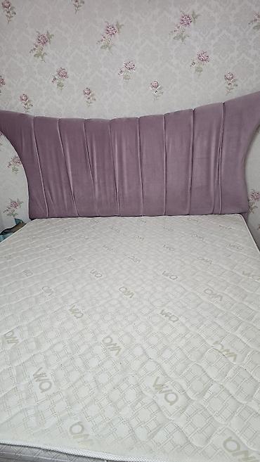 Yataq dəsti – qaldırılan mexanizmli baza, ortopedik döşək və yumşaq