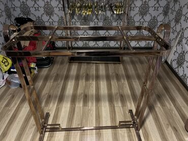 Stend vitrinləri: Məhsul: Metal vitrin/masa karkası - Material: parlaq cilalı metal — 4