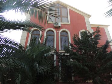 купить недвижимость в баку: Maştağa qəs. 5 otaqlı, 300 kv. m, Orta təmir