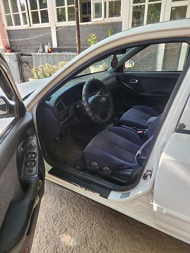 apollo solo: Hyundai Elantra: 2001 г., 1.6 л, Механика, Бензин, Седан — 6