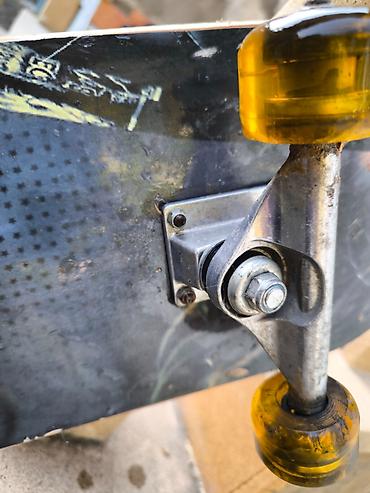 Skateboard – tam komplekt - Ölçü: standart tam ölçülü deck, ikili