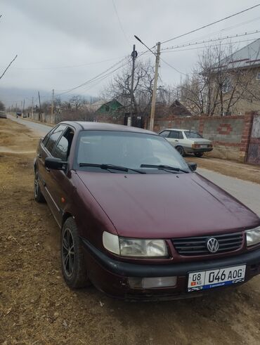 Volkswagen: Volkswagen Passat: 1994 г., 2 л, Механика, Бензин, Седан