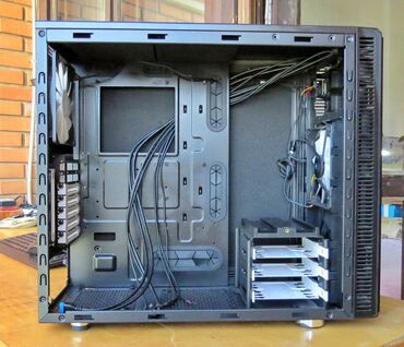 Ostali kompjuterski delovi: Fractal Design Define 4 Black Pearl Sound Proof 12kg Čelika Obloženo — 7