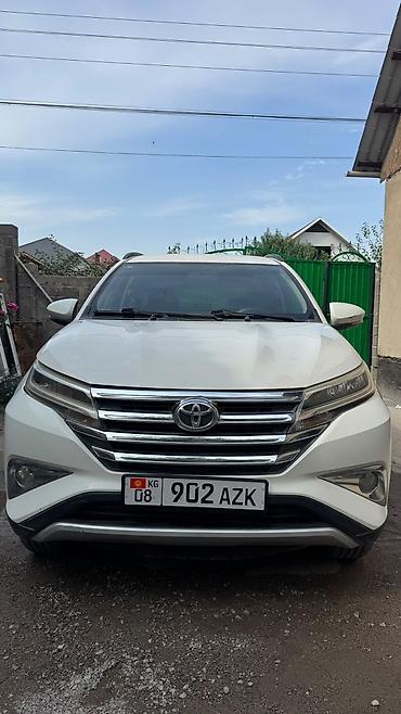 Toyota Rush: 2021 г., 1.5 л, Автомат, Бензин, Кроссовер