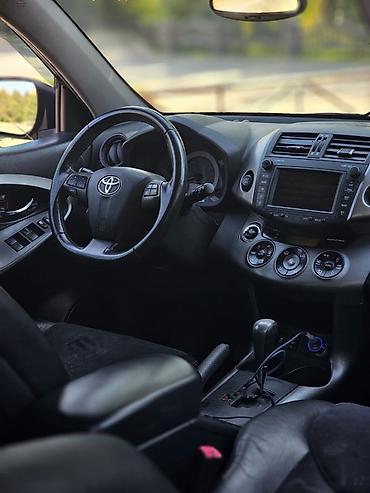 Toyota: Toyota RAV4: 2010 г., 2 л, Автомат, Бензин, Кроссовер — 6