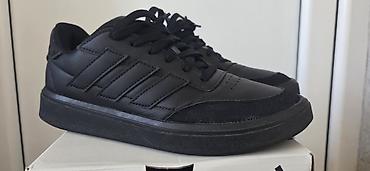 snizenja: Adidas patike – crne, niskog profila Nošene par puta,kao nove - Model — 1