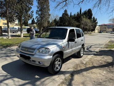 cars sale azerbaijan: Chevrolet Niva: 1.7 l | 2006 il 230000 km Ofrouder/SUV