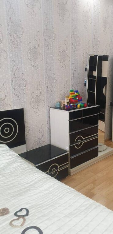 Uzunmüddətli kirayə mənzillər: 9 mkr,Safa storenin binası,17 mərtəbənin,16-cı mərtəbəsində,2 — 5