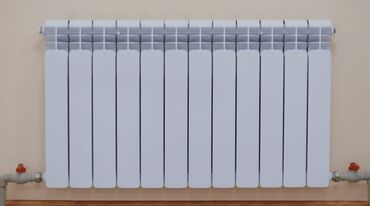 алюминиевые радиаторы цена бишкек: Продаю алюминиевые радиаторы в количестве 49 секций. Высота 40 см