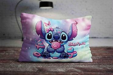 Jastuci: Dimenzije jastuka 45x32 su 1999 din i 32x32 su 1999 din. Dizajn na lalafo.rs — 10 Jastuci: Dimenzije jastuka 45x32 su 1999 din i 32x32 su 1999 din. Dizajn — 10