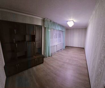 3 х комнатная квартира в бишкеке: 2 бөлмө, 44 кв. м, 104-серия, 3 кабат