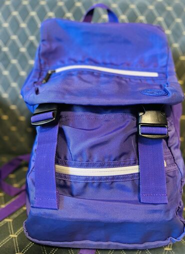 рюкзаки детские: Объемный рюкзак для пикника или походов в фирмы Converse. В хорошем