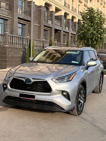 срочно продать машину: Toyota Highlander: 2021 г., 2.5 л, Вариатор, Гибрид, Жол тандабас