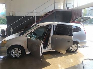 b v d: Honda Stream: 2002 г., Автомат, Бензин, Минивэн — 10