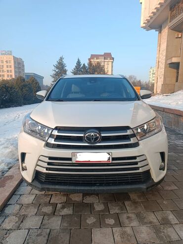 Toyota: Toyota Highlander: 2018 г., 3.5 л, Типтроник, Бензин, Внедорожник