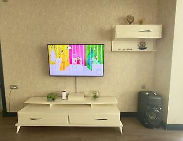 stullar ev ucun: Saloglu mebelin tv stenti ela veziyyetde. Qiymet 150 azn .Unvan — 1